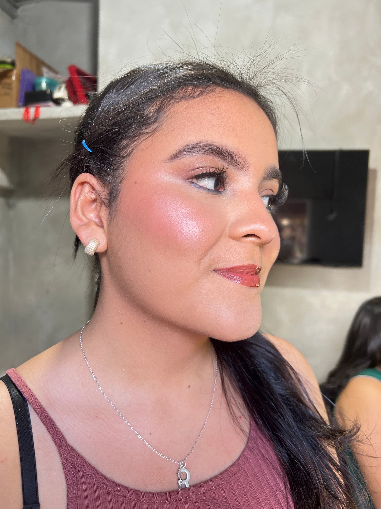 Atención- servicio de maquillaje