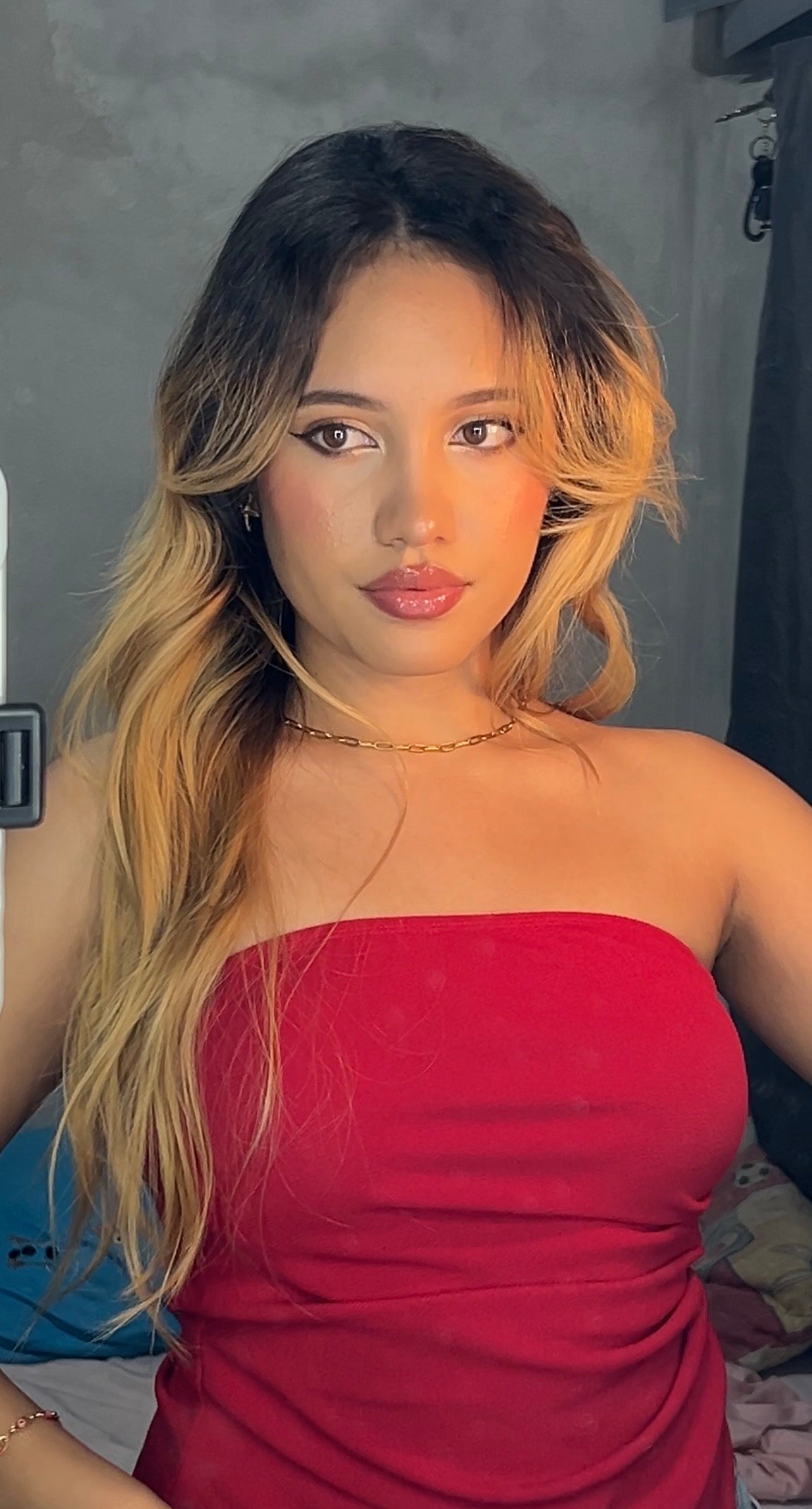 Atención- servicio de maquillaje