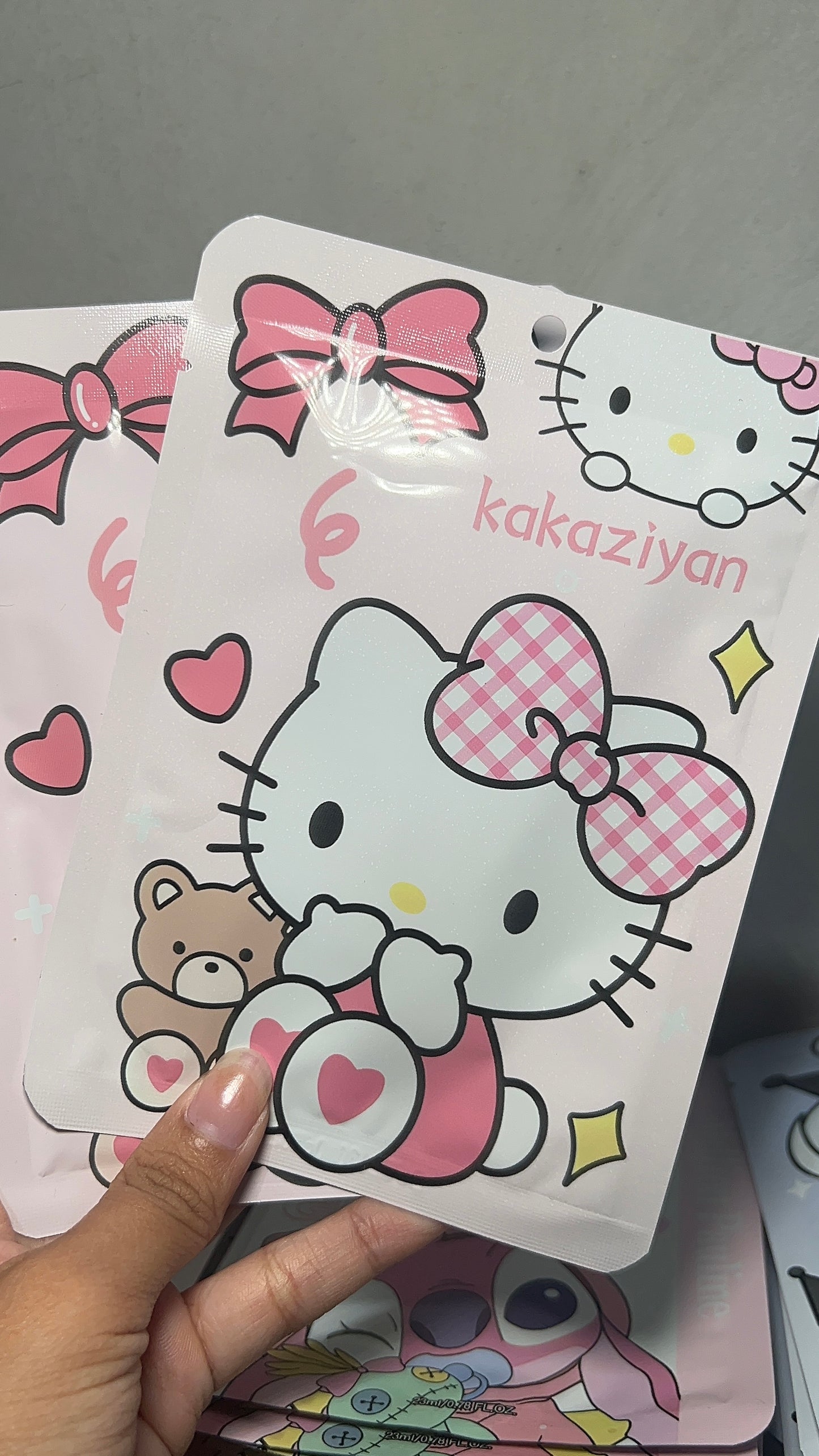 Mascarilla facial hello kitty pink